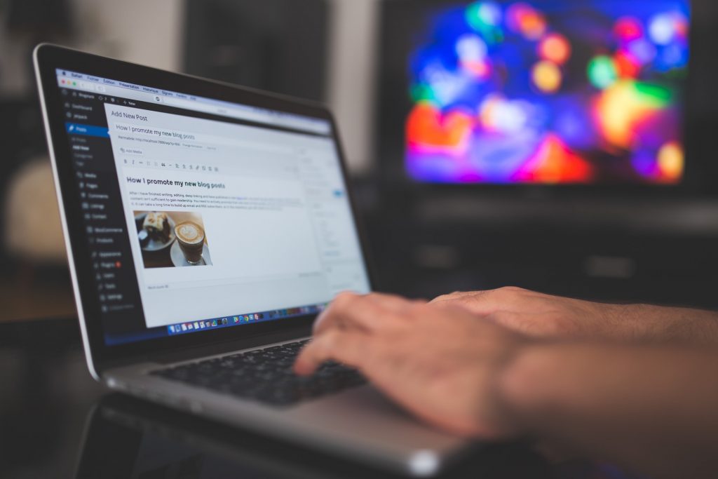 many e-commerce businesses these days are running on, pexels photo
